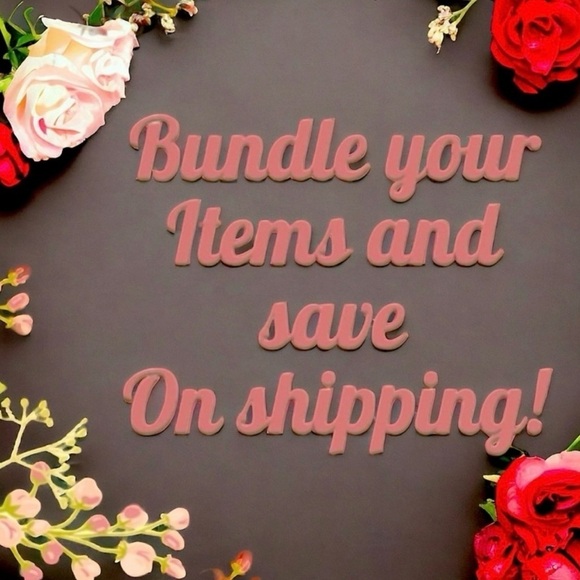 Lauren Ralph Lauren Women's Red Crewneck T-shirt Embroidered Logo
Small - Picture 8 of 8